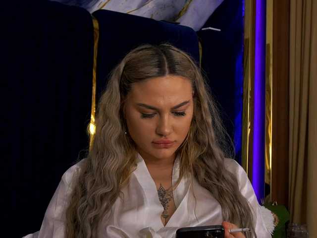 ChloeGracee's BongaCams show and profile