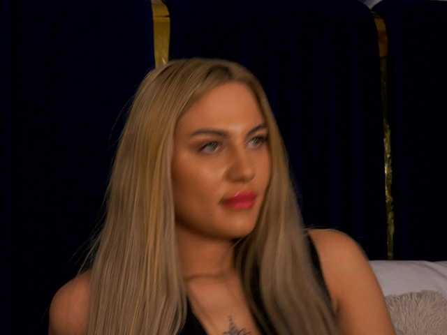 ChloeGracee's BongaCams show and profile