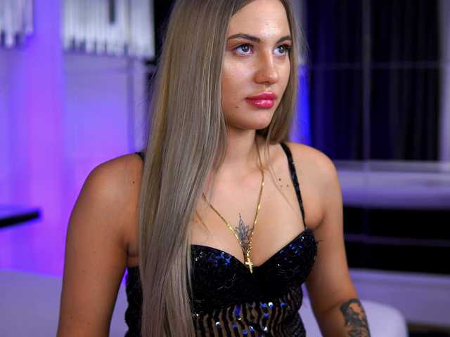 ChloeGracee's BongaCams show and profile