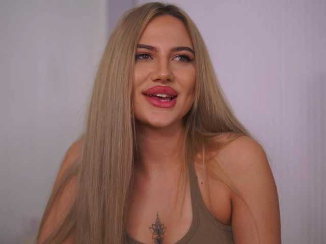 ChloeGracee's BongaCams show and profile