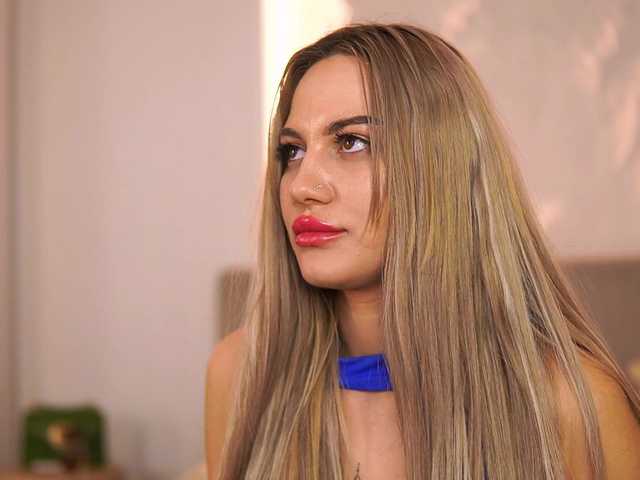 ChloeGracee's BongaCams show and profile