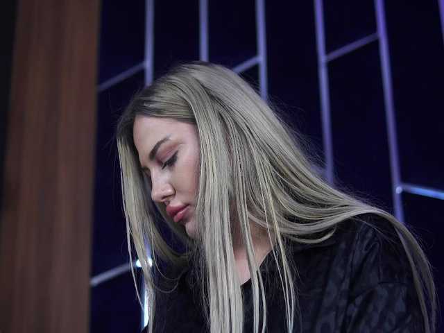 ChloeGracee's BongaCams show and profile