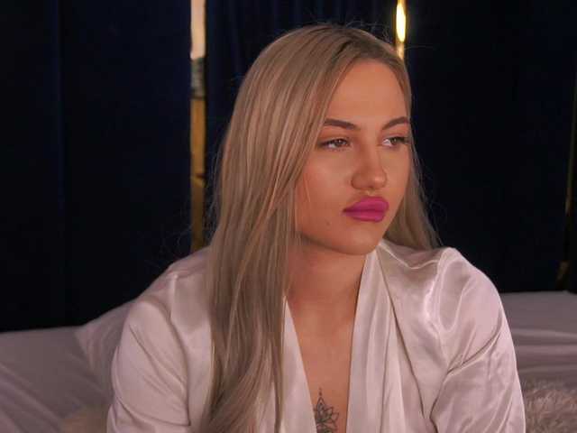 ChloeGracee's BongaCams show and profile