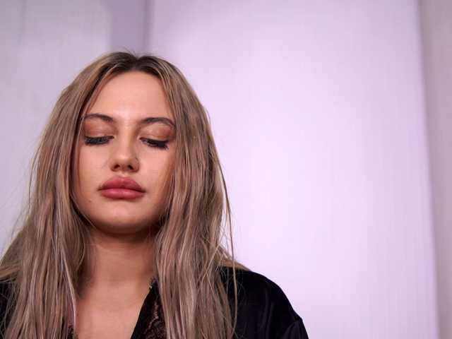 ChloeGracee's BongaCams show and profile