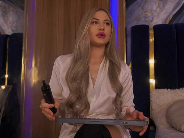 ChloeGracee's BongaCams show and profile