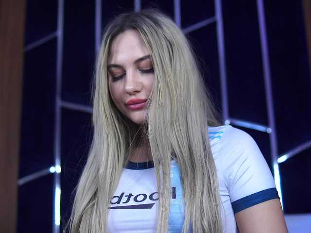 ChloeGracee's BongaCams show and profile