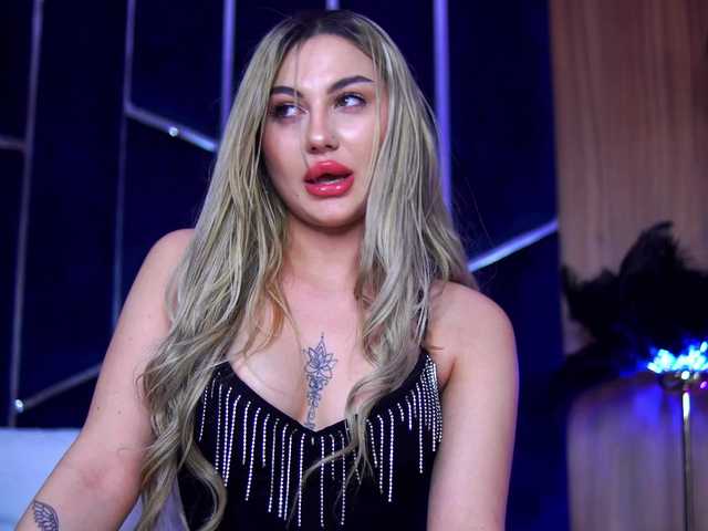 ChloeGracee's BongaCams show and profile