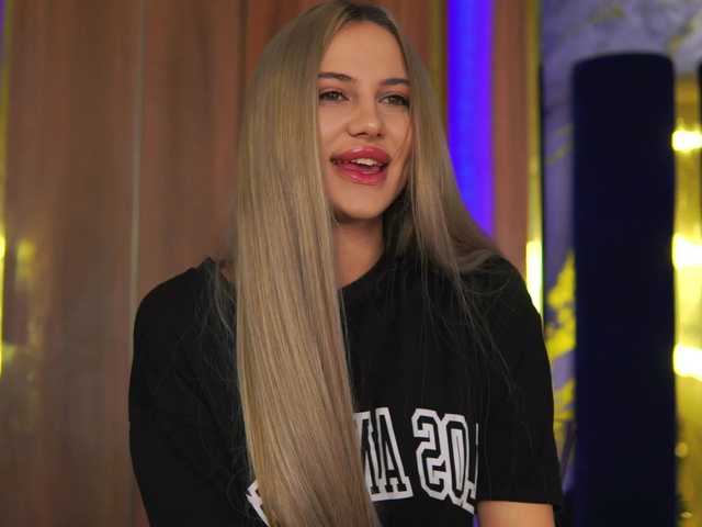 ChloeGracee's BongaCams show and profile