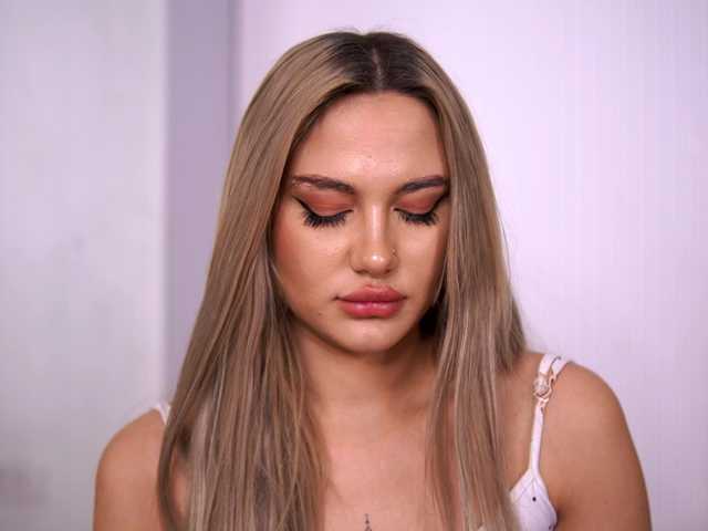 ChloeGracee's BongaCams show and profile