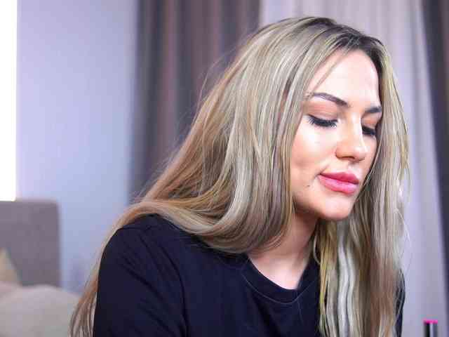 ChloeGracee Live Webcam on BongaCams