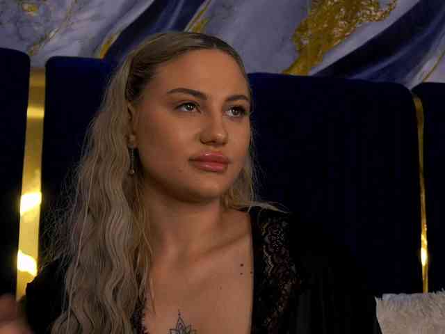 ChloeGracee Live Webcam on BongaCams