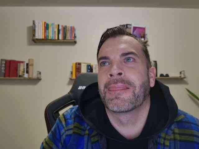 tylerdavidcreato... Live Webcam on BongaCams