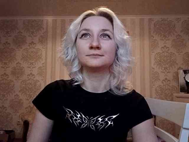 JohanaMcmanaway webcam