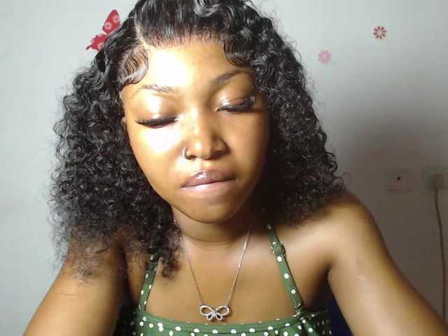 go to chat with HotndCremy247