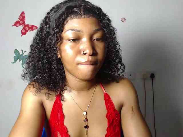 HotndCremy247 webcam