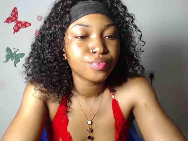 HotndCremy247 webcam