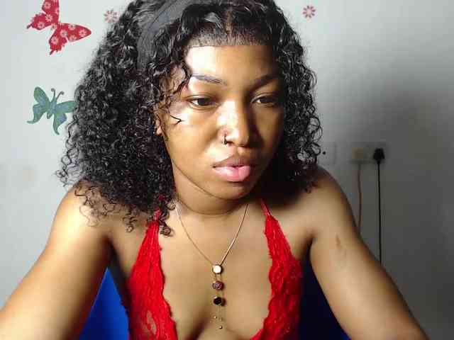 HotndCremy247 webcam