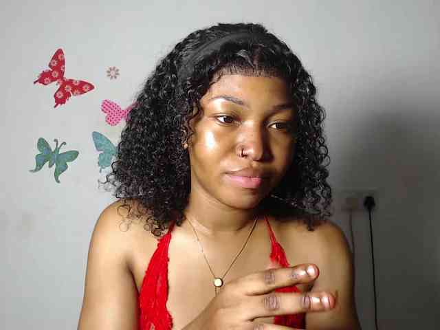 HotndCremy247 webcam