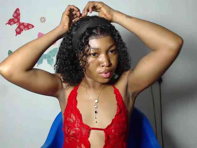 HotndCremy247 webcam