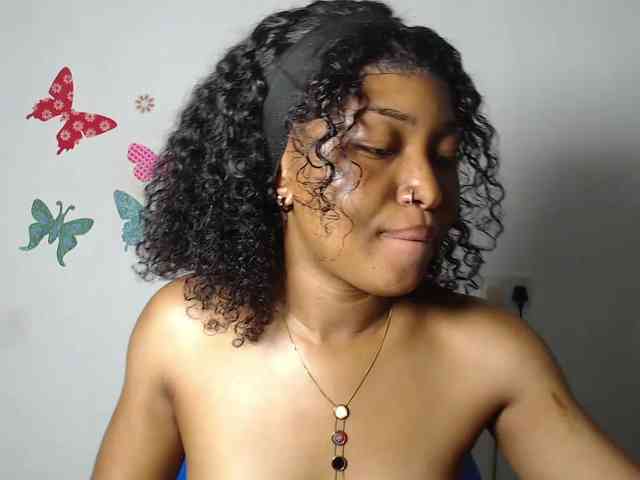 HotndCremy247 webcam