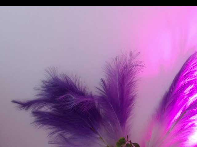 Queen-Rosee's BongaCams show and profile