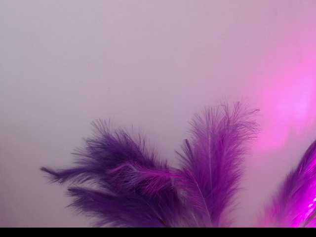 Queen-Rosee's BongaCams show and profile