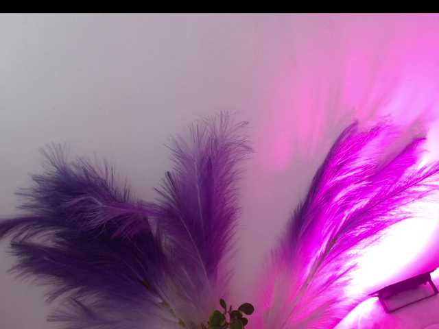 Queen-Rosee live cam profile