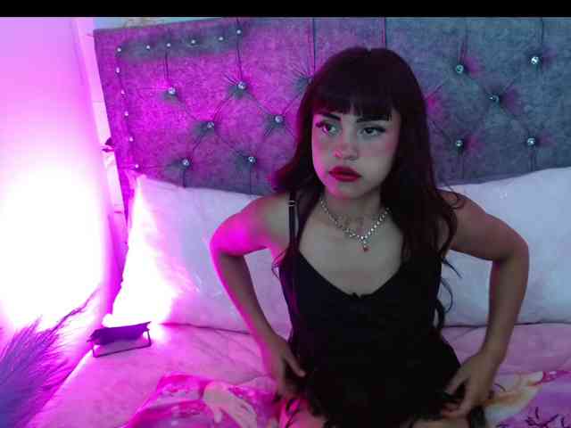 Queen-Rosee webcam