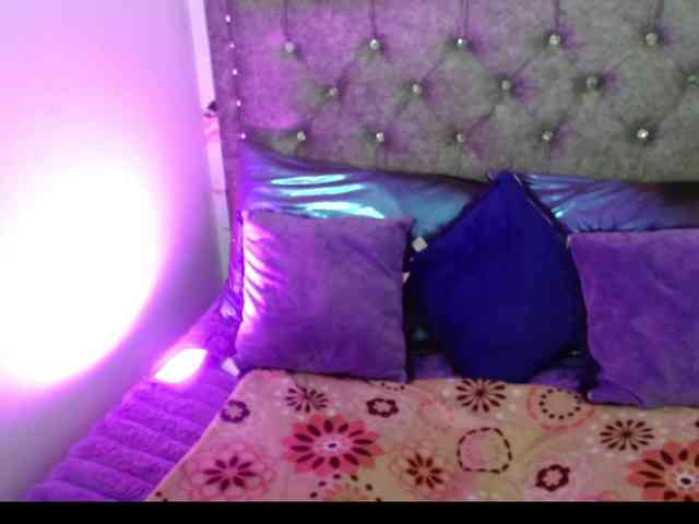 Queen-Rosee Queen-Rosee