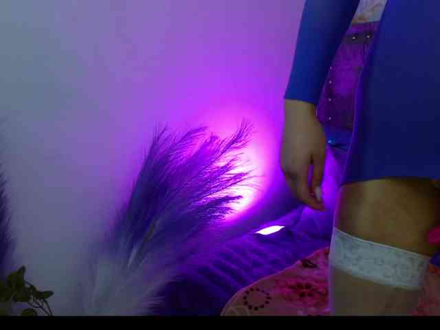 Queen-Rosee Queen-Rosee