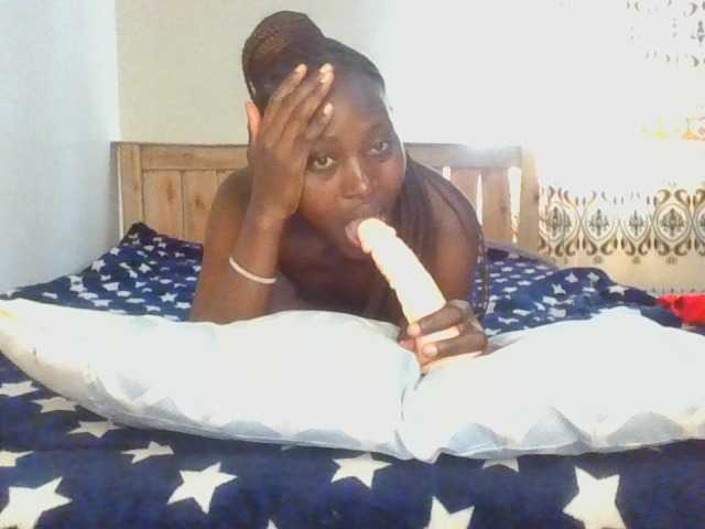 Naughtyqueen001 Live Cam and Statistics on UnifiedCams