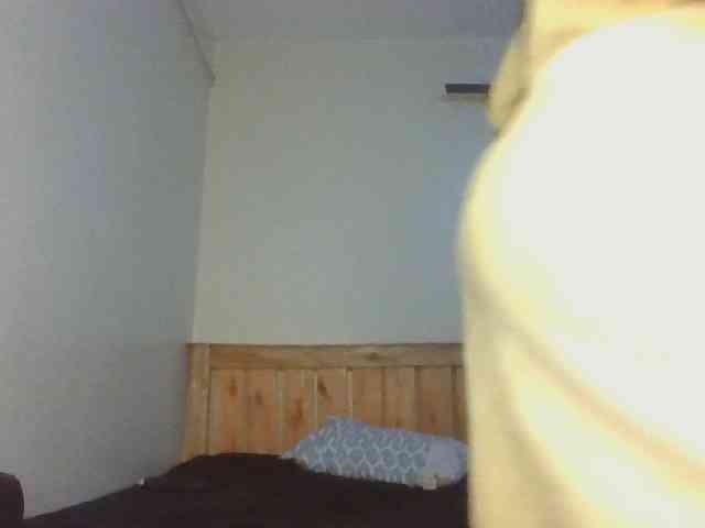 Naughtyqueen001 webcam