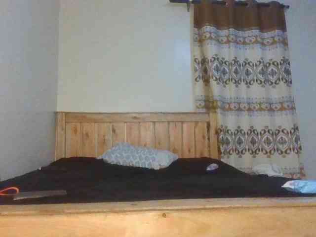 Naughtyqueen001 webcam