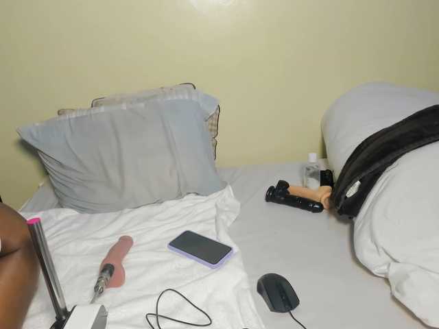 LureNoir24's BongaCams show and profile