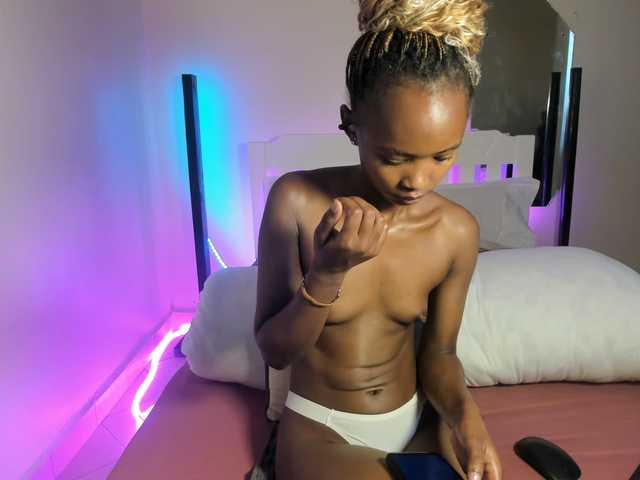 LureNoir24's BongaCams show and profile