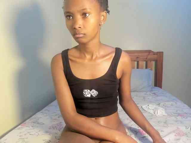 LureNoir24 Live Webcam on {site_name}