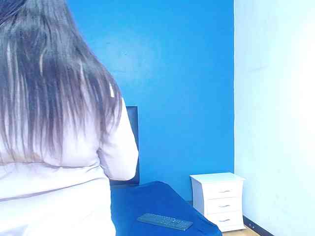 LustyEbonymilf webcam