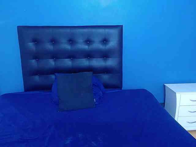 LustyEbonymilf webcam