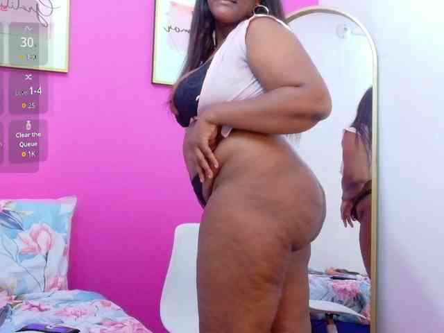 LustyEbonymilf LustyEbonymilf