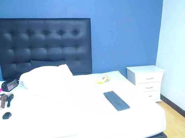 LustyEbonymilf webcam