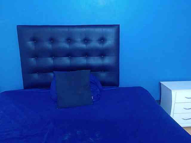 LustyEbonymilf webcam