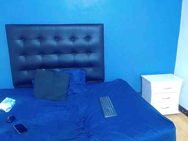 LustyEbonymilf webcam