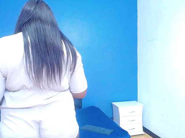 LustyEbonymilf webcam