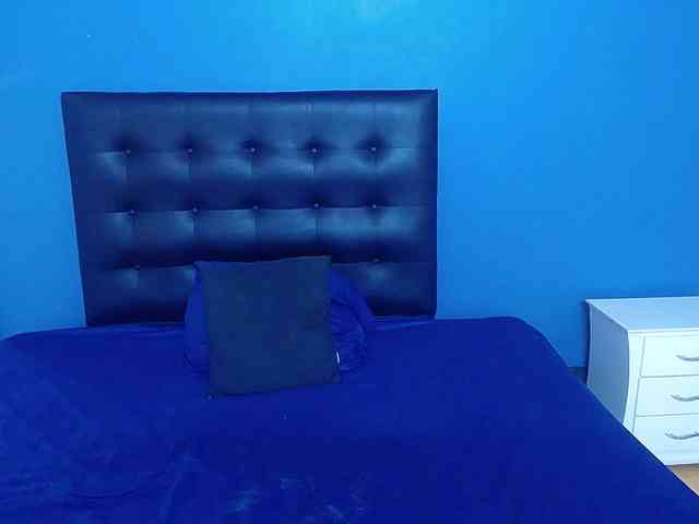 LustyEbonymilf webcam