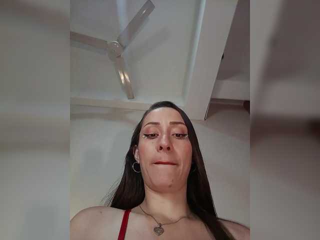 Ambarmelody – webcam model profile photo