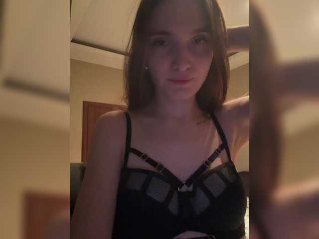 -APELSINKA-'s BongaCams show and profile