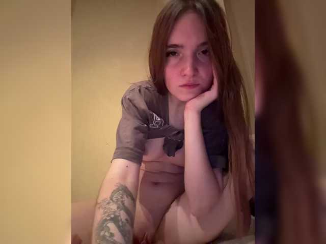 -APELSINKA-'s BongaCams show and profile