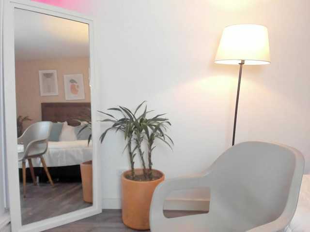 Antonella Barone (AntonellaBarone)