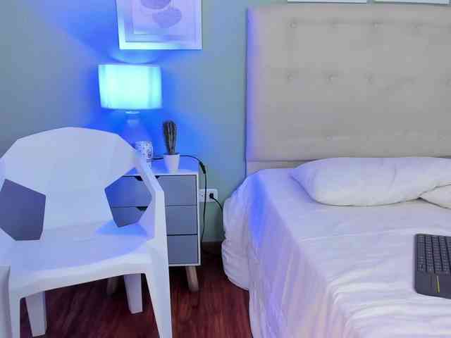 AntonellaBarone webcam