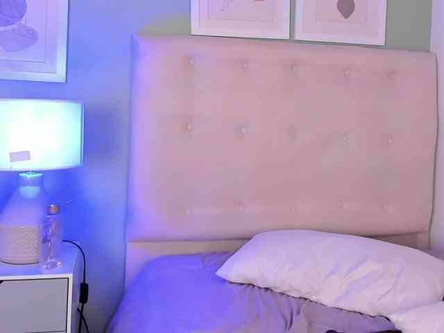 AntonellaBarone webcam